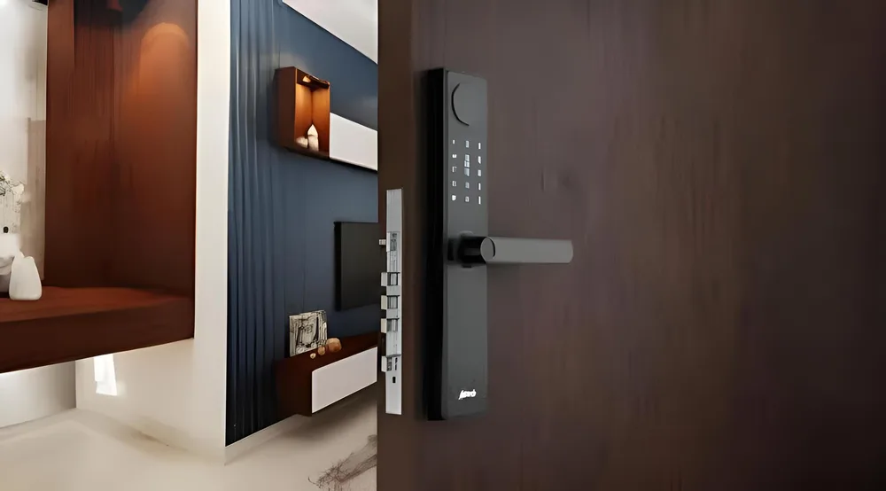 digital door lock 1024x768 fotor enhance 20250906145500 1024x568 fotor enhance 2025090616235